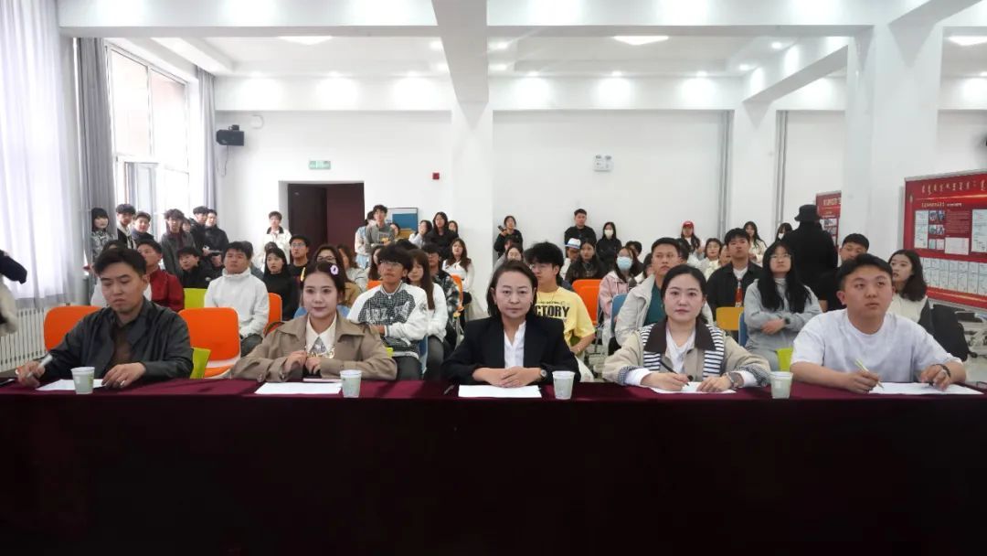 “青春筑梦 唱响北疆”呼和浩特民族学院2025年“十佳校园歌手”大赛复赛圆满落幕