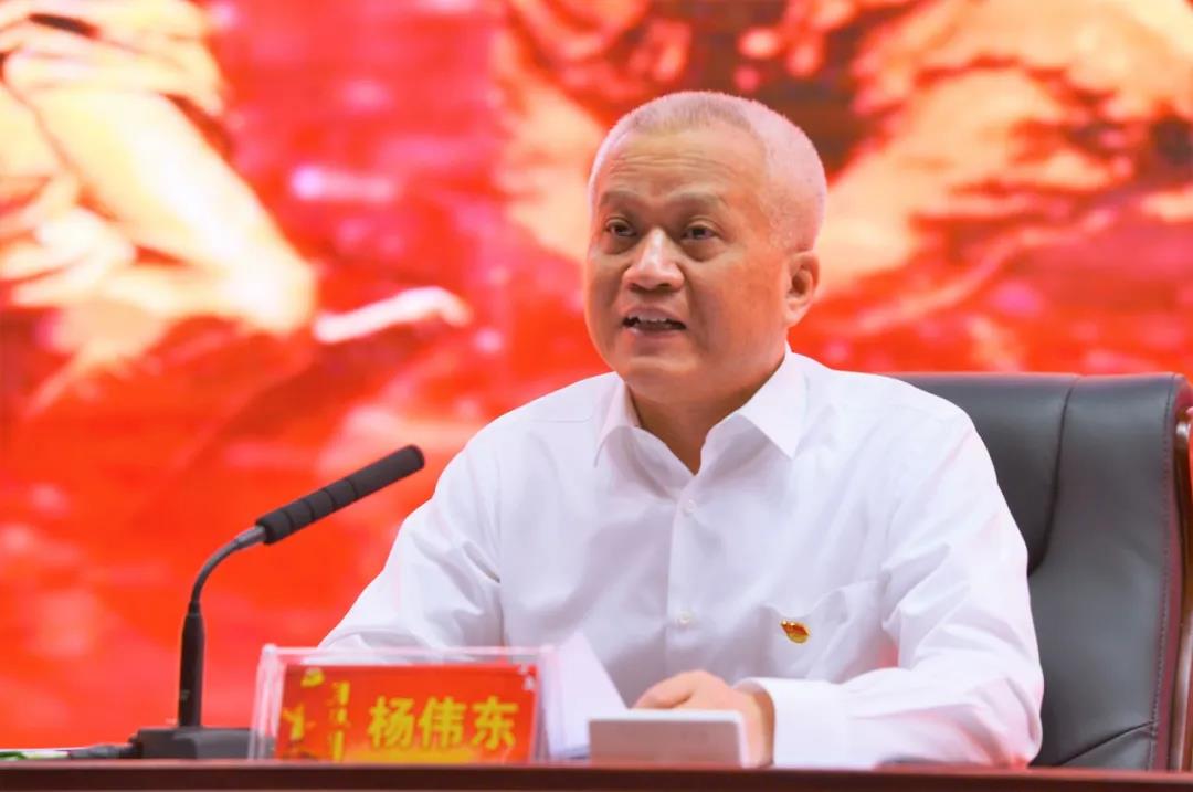 自治区党委常委,组织部部长杨伟东为我校师生作党史学习教育专题辅导