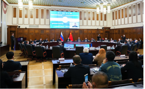 校领导率团参加第十四届中国东北地区与俄罗斯远东及西伯利亚地区大学校长论坛 并访问俄罗斯高校推进教育合作