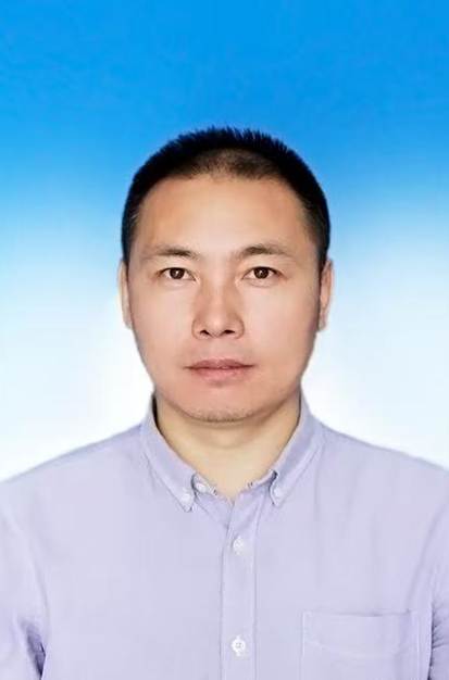 金罡个人简介